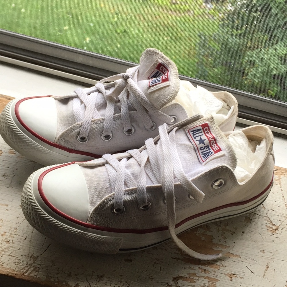 White low top converse